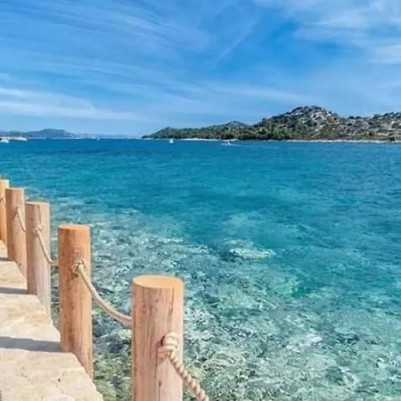 アパート Ana Tribalj