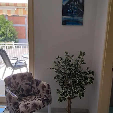 Ana