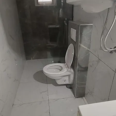 Ana アパート Tribalj