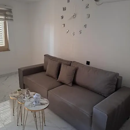 Apartment Ana