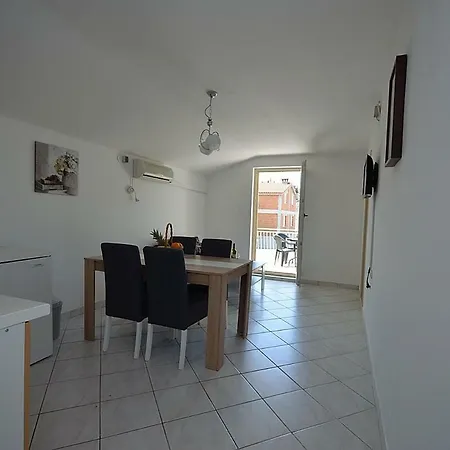 Ana Διαμέρισμα Tribalj