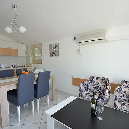 Ana Διαμέρισμα