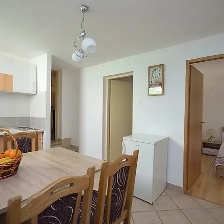 Apartment Ana