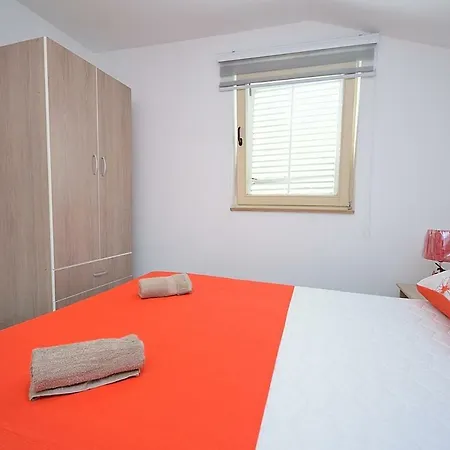 Ana Apartment *