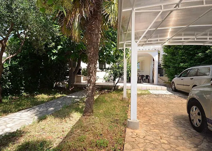 Ana דירה Tribalj